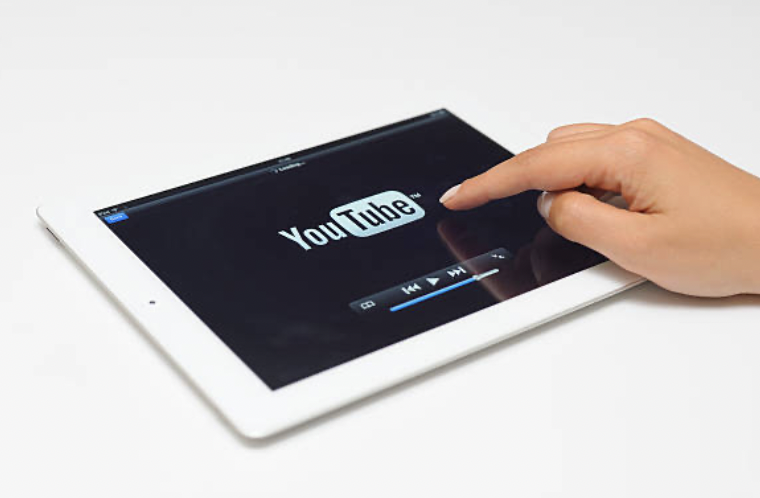 動画編集代行のメリットは？選び方・料金相場も徹底解説！